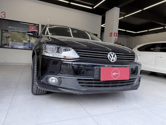 VOLKSWAGEN JETTA 2.0 COMFORTLINE FLEX 4P TIPTRONIC VOLKSWAGEN JETTA 2.0 COMFORTLINE FLEX 4P TIPTRONIC